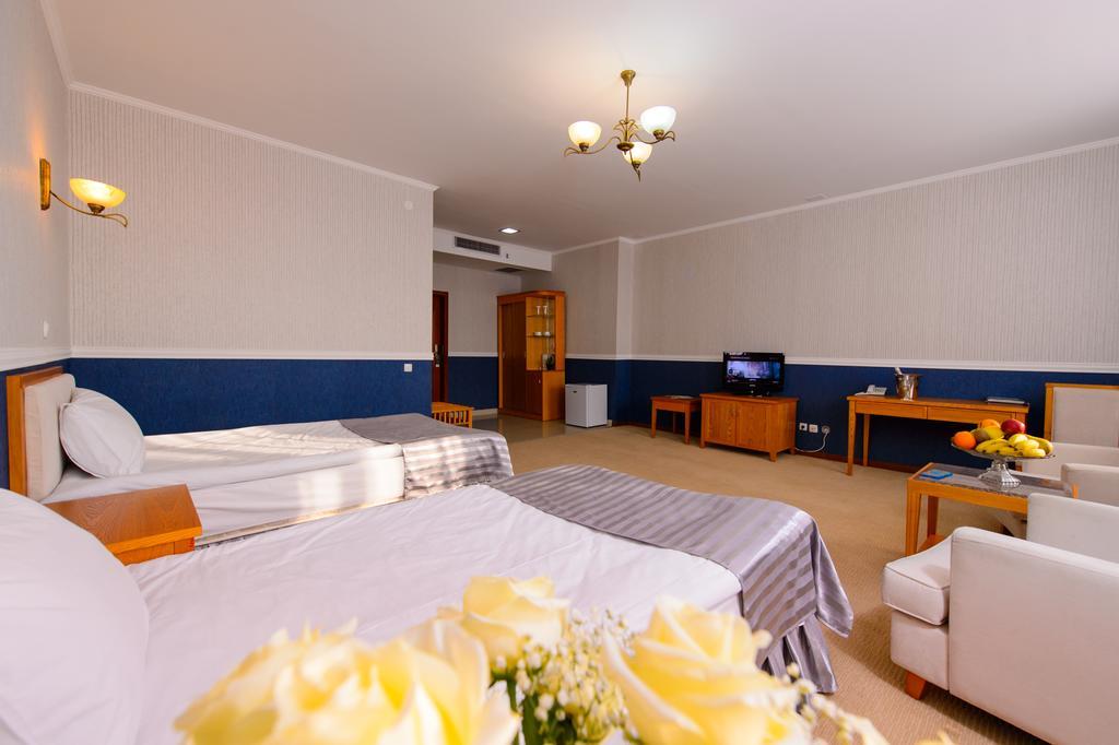 Hotel O Azamat Astana Exteriér fotografie